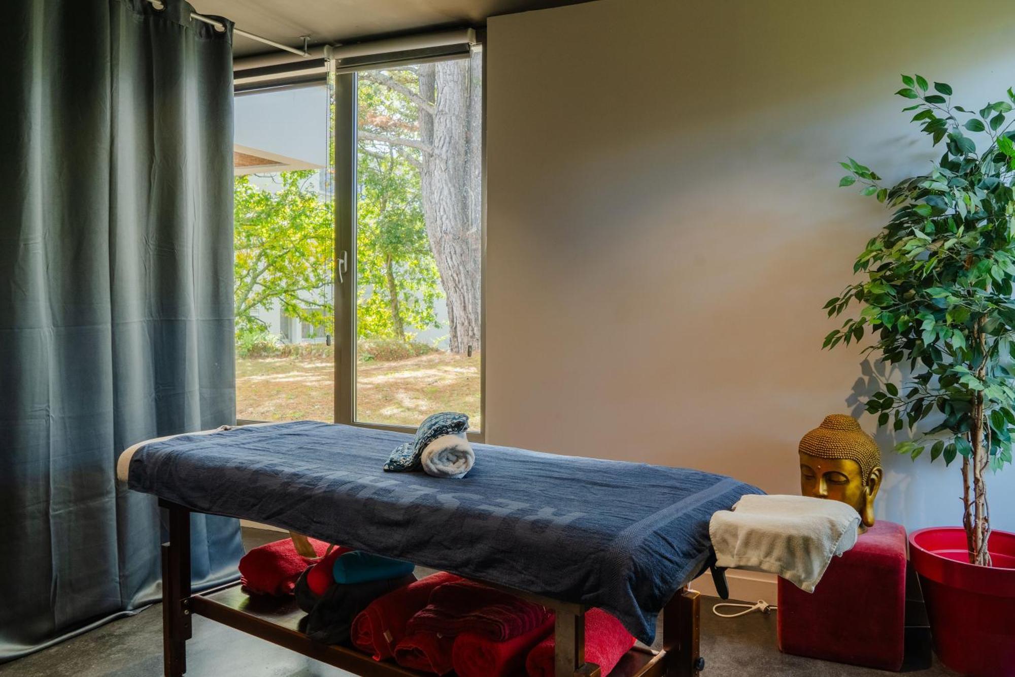 Le Galet Hotel & Spa Saint Philibert Bagian luar foto