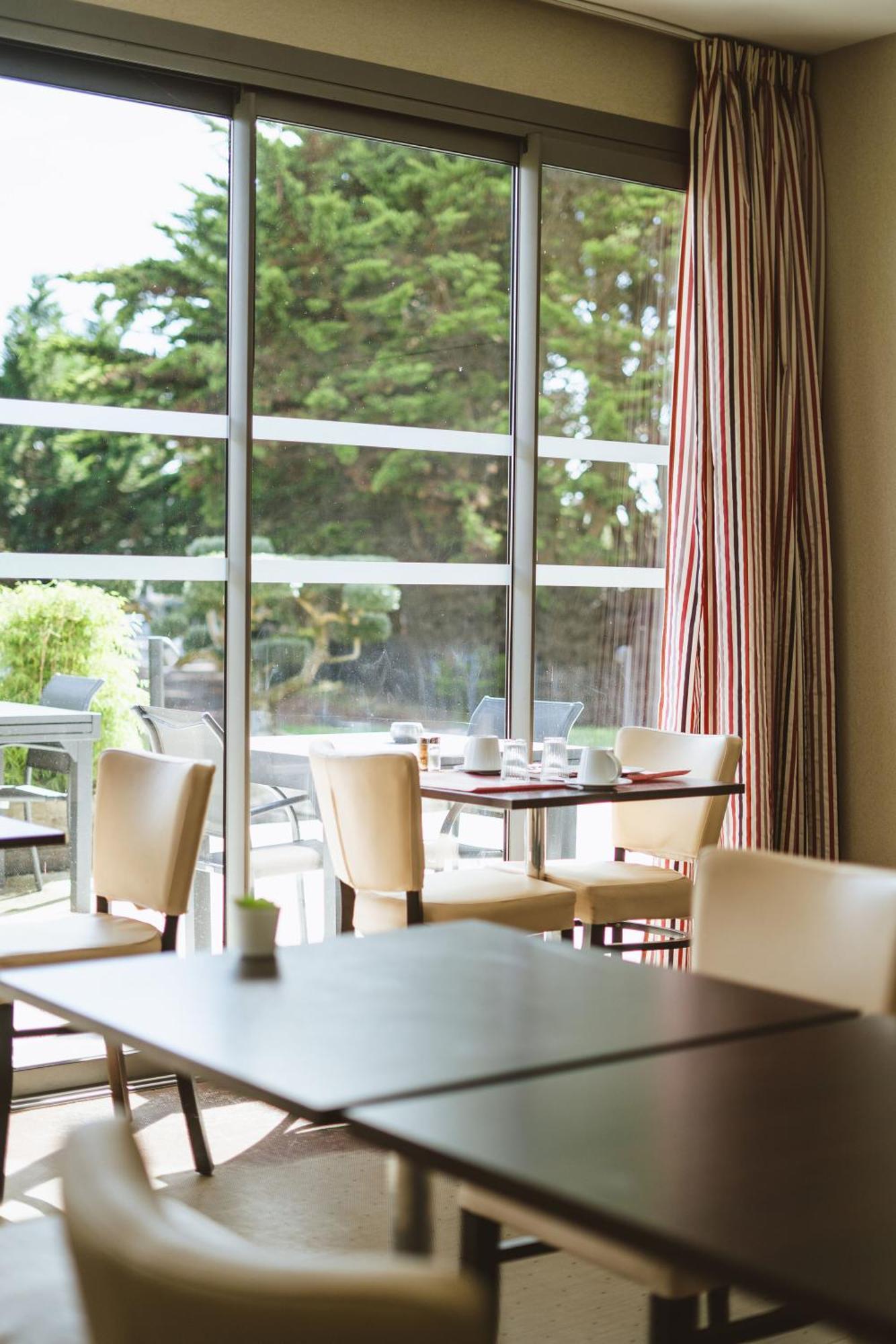 Le Galet Hotel & Spa Saint Philibert Bagian luar foto