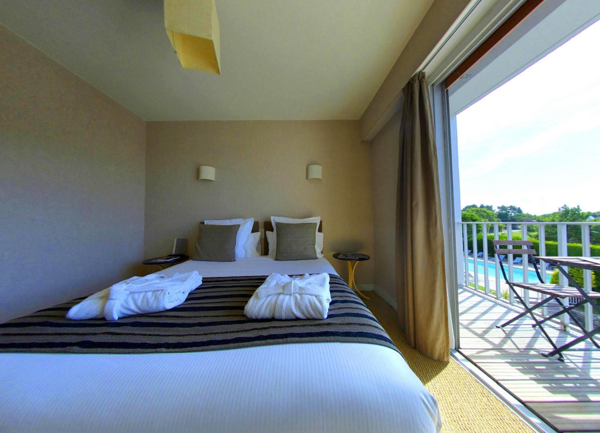 Le Galet Hotel & Spa Saint Philibert Bagian luar foto